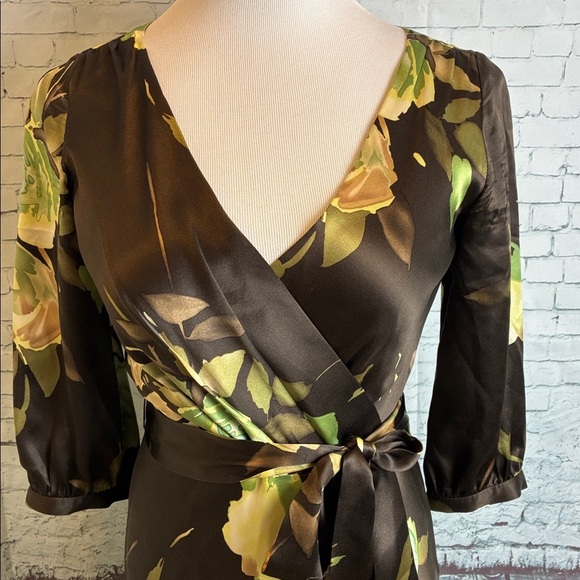 Banana Republic Womens Silk Floral Faux Wrap Dress Sz 0 Feminine Romantic Office - Picture 5 of 16